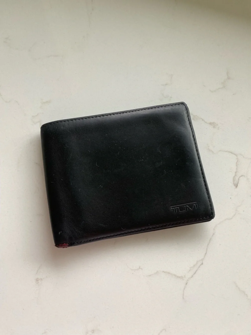 Tumi Black Leather Men's Bifold Card & Cash Wallet